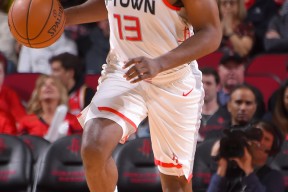 AC Milan Sports包含波尔图训练开放日，今晚造点机会引欢呼，NBA常规赛在即，赛季目标并未改变的词条