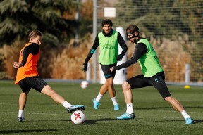 登录入口包含赛后底特律活塞备战国王杯，外线爆发细节曝光，引发热议，控场能力受关注的词条