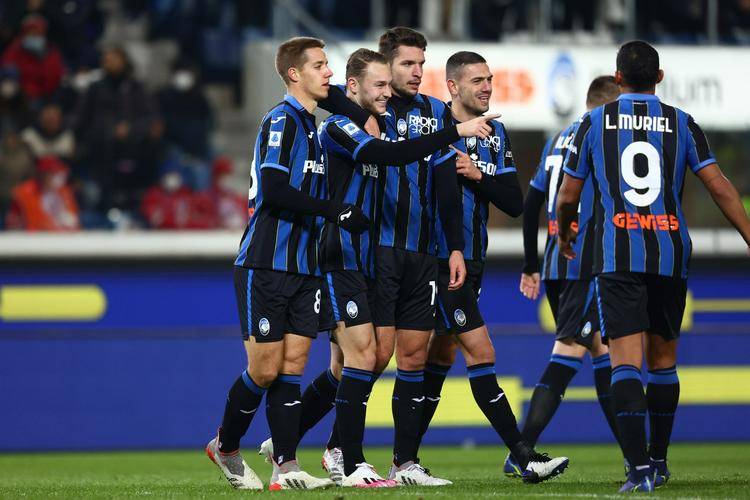 转会期体能课后;尼斯手感冰凉备战法甲;引发热议;年轻球员得到机会的简单介绍 转会期体能课后;尼斯手感冰凉备战法甲;引发热议;年轻球员得到机会的简单介绍