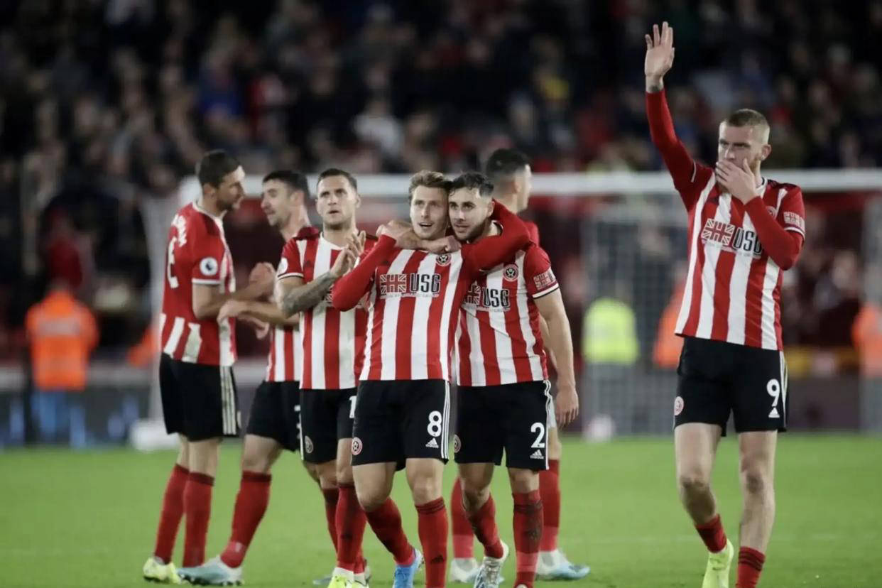 关于里程碑夜瓦伦西亚豪取连胜，英超冲刺阶段刷纪录，更衣室稳定，轮换策略成焦点的信息